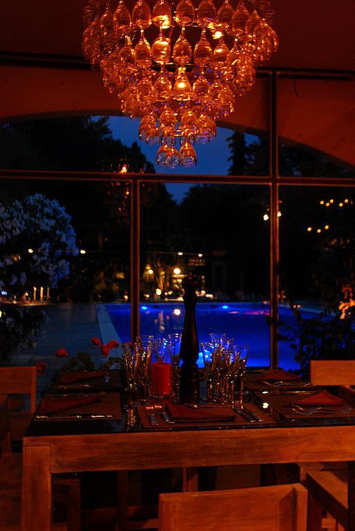 Hotel Les Mazets Des Roches Tarascon Ngoại thất bức ảnh