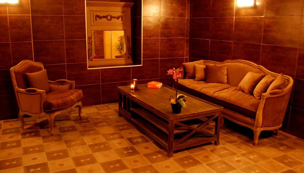 Hotel Les Mazets Des Roches Tarascon Ngoại thất bức ảnh