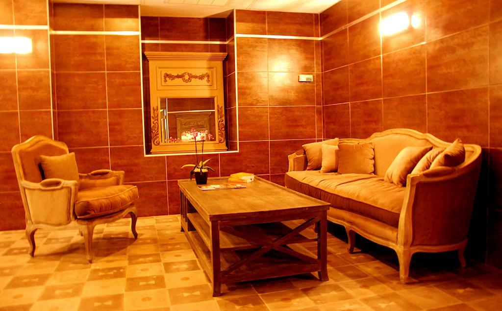 Hotel Les Mazets Des Roches Tarascon Ngoại thất bức ảnh