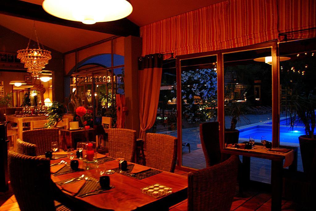Hotel Les Mazets Des Roches Tarascon Ngoại thất bức ảnh