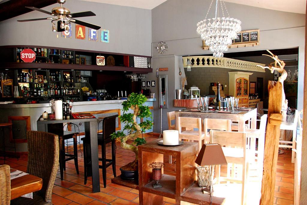 Hotel Les Mazets Des Roches Tarascon Ngoại thất bức ảnh