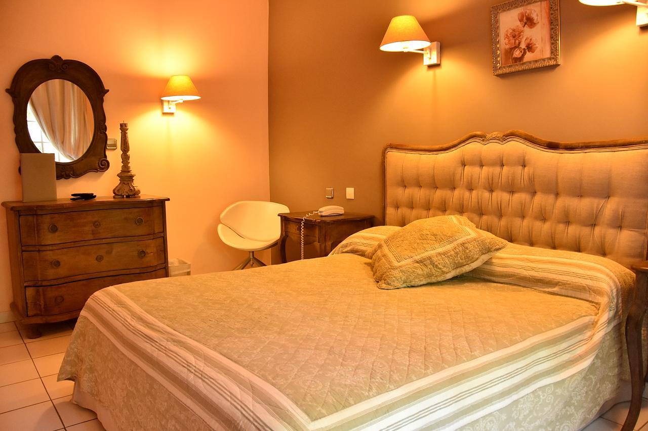Hotel Les Mazets Des Roches Tarascon Ngoại thất bức ảnh