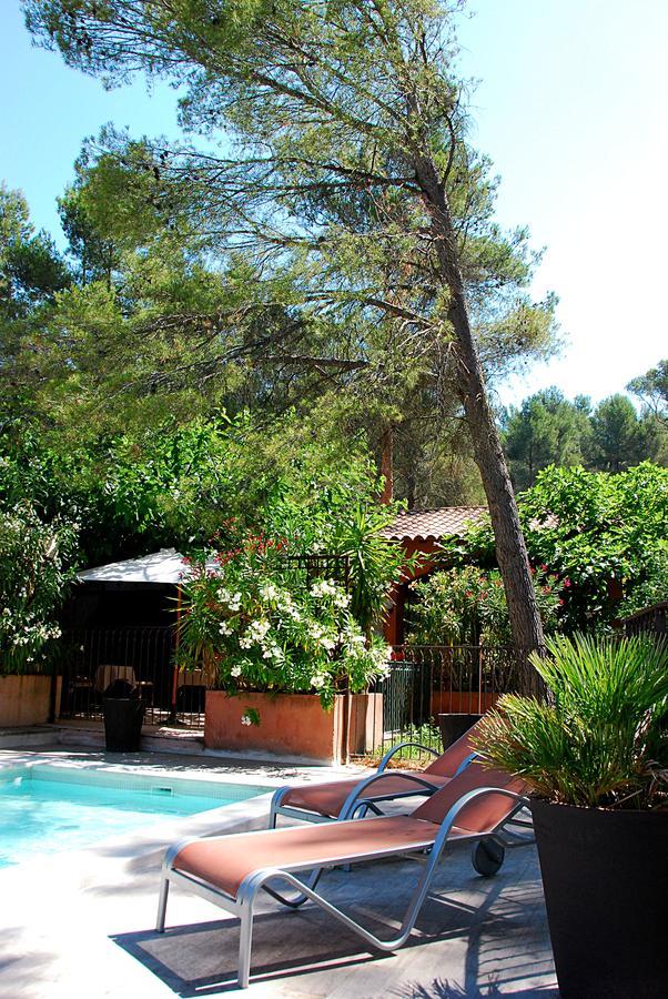 Hotel Les Mazets Des Roches Tarascon Ngoại thất bức ảnh